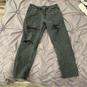American eagle mom jeans size 4 short!
